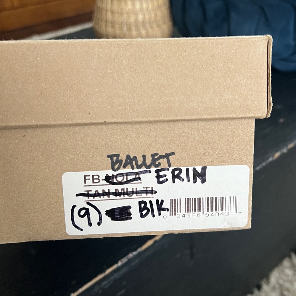 Freebird By Steven Eryn Distressed Black/Brown  Lace Up Ballet Leather Flats 9 - Picture 14 of 14